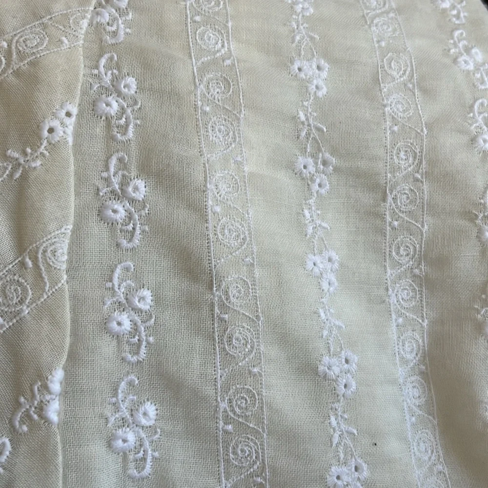 NWOT ANTHROPOLOGIE Beth Bowley ivory eyelet skirt